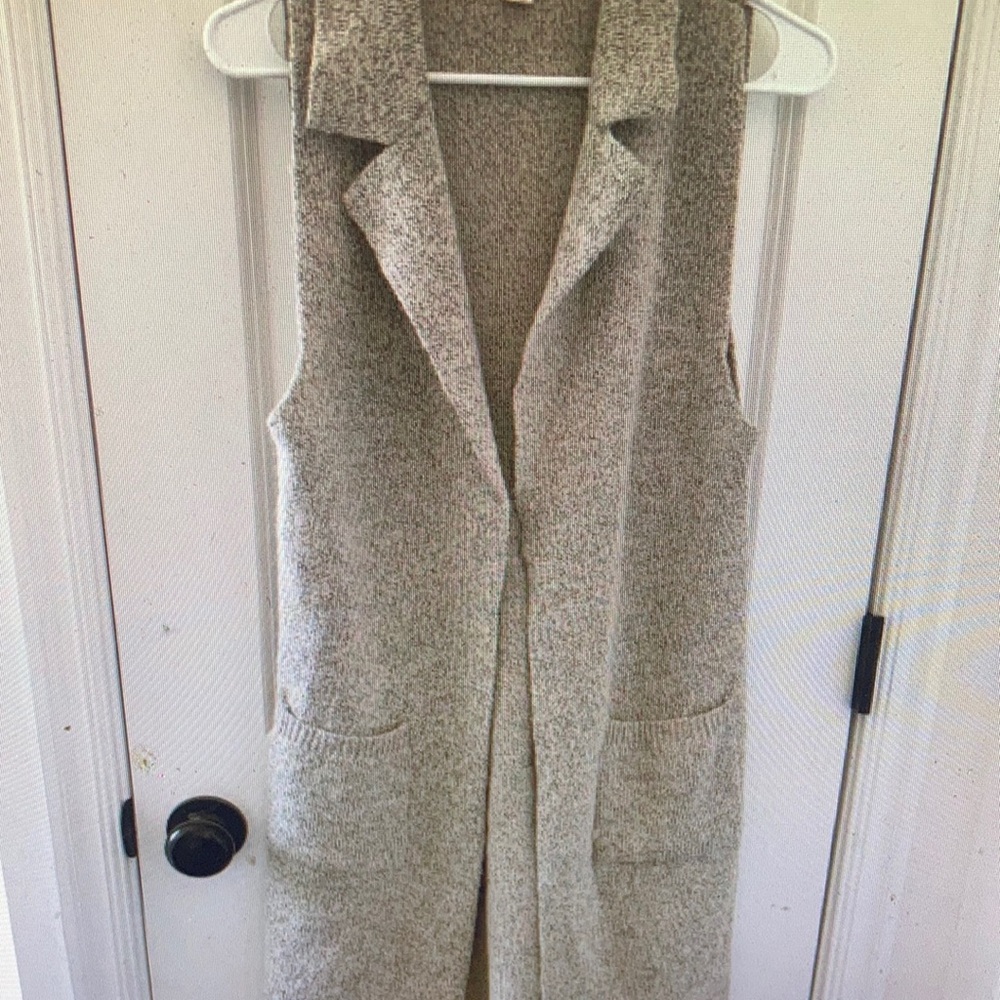 Monteau Los Angeles Women S Long Knit Duster Vest Gray Open Front